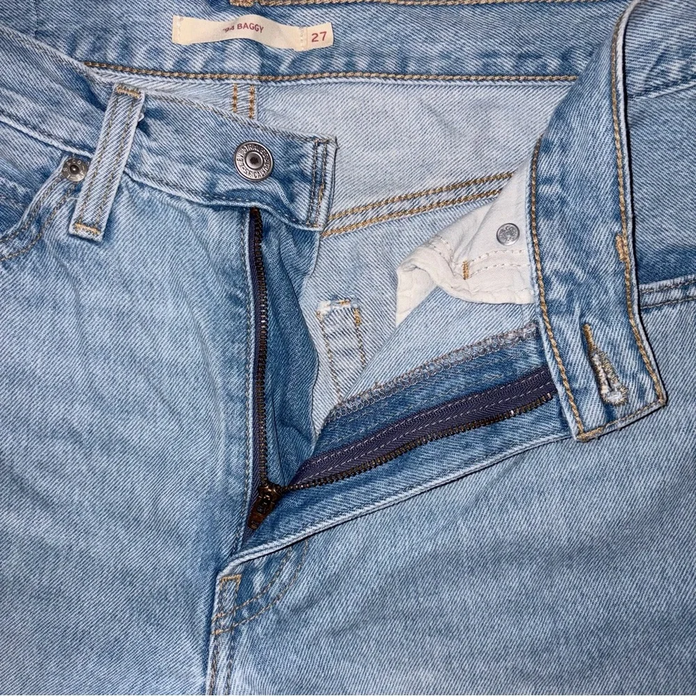 LEVI’S ‘94 Baggy light wash - Picture 5 of 9